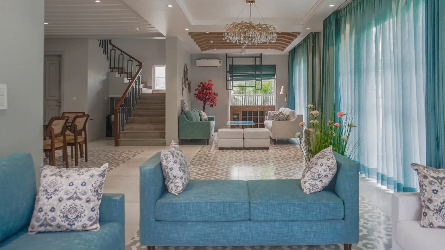 Luxury Villa with Pool