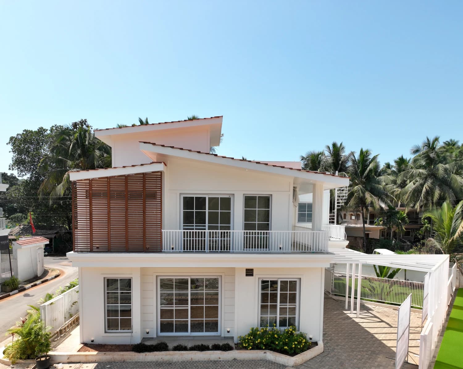 LA Mandre Coastal Living