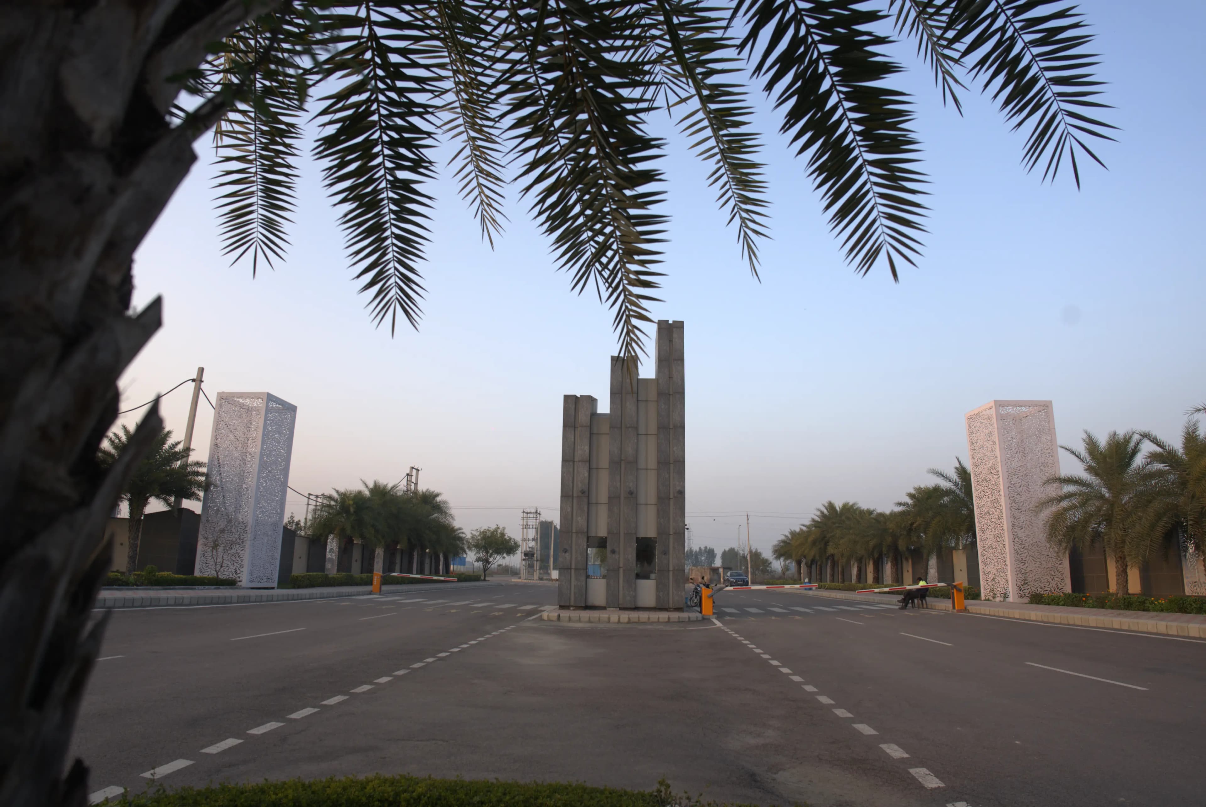 SGIT Infrastructure - Wide Roads & Greenery